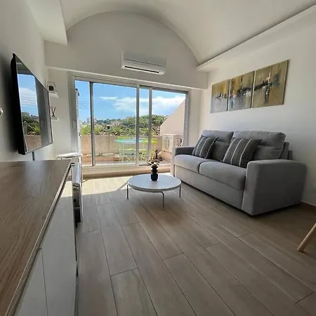 Apartment 4 Personnes Mer, Piscine, Parking, Tennis, Wifi Antibes
